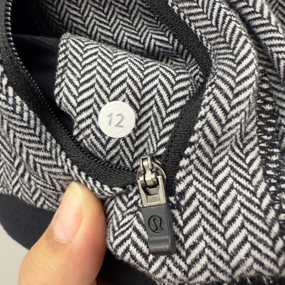 Lululemon ‘Think Fast’ black hoodie - Picture 9 of 14